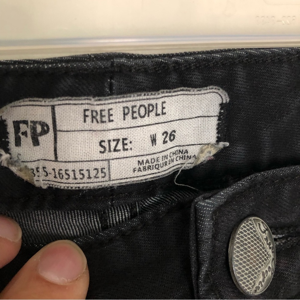 Free People-High Rise Busted Knees Skinny Jeans-26 distressed black stretch - Picture 11 of 13
